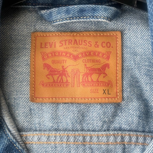 Levi's Limited Men's Vintage Patched Stonewash Blue Trucker Jacket Size XL - Picture 7 of 8